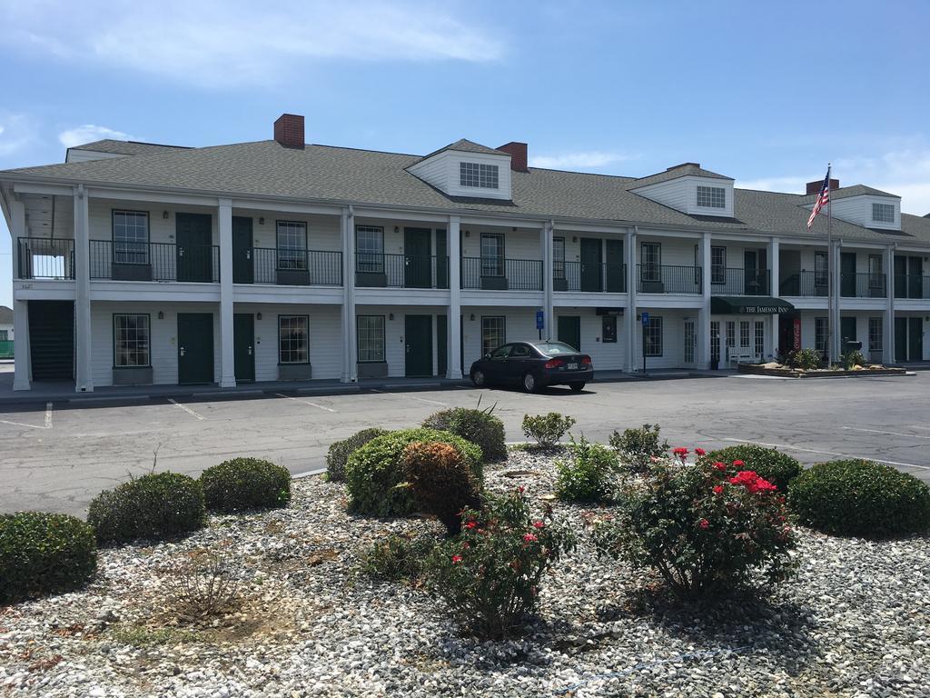 Jameson Inn Douglas Exteriör bild